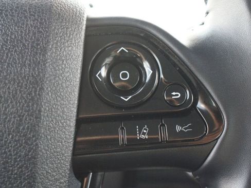 Used 2021 Toyota Prius Prime XLE image 11