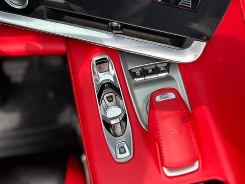 Used 2024 Chevrolet Corvette Stingray Premium Conv w/ Z51 Performance Package RWD image 15