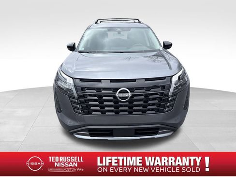 New 2026 Nissan Pathfinder SL image 8