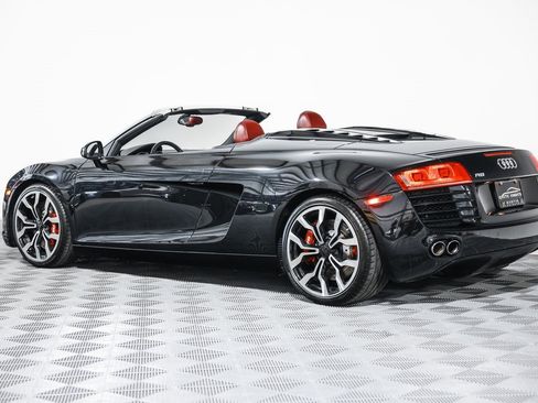 Used 2011 Audi R8 V8 image 16