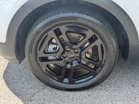 Used 2025 Kia Telluride EX X-Line AWD/4WD image 13