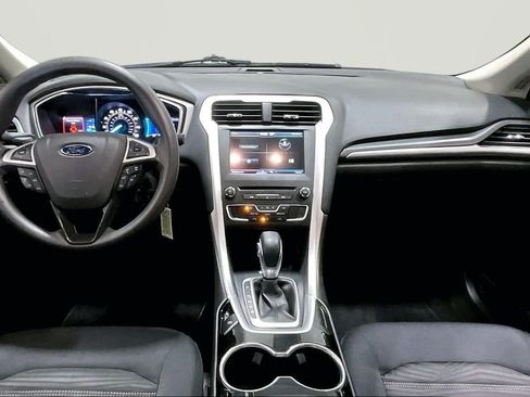 Used 2016 Ford Fusion SE image 7