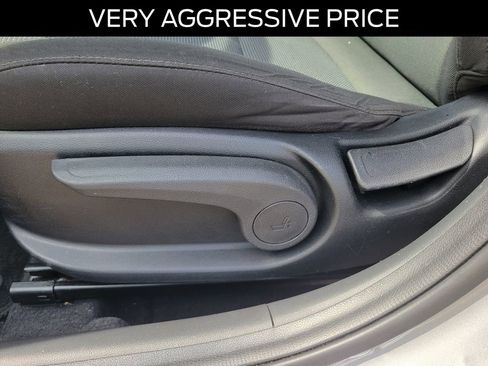 Used 2022 Hyundai Accent SEL FWD image 15