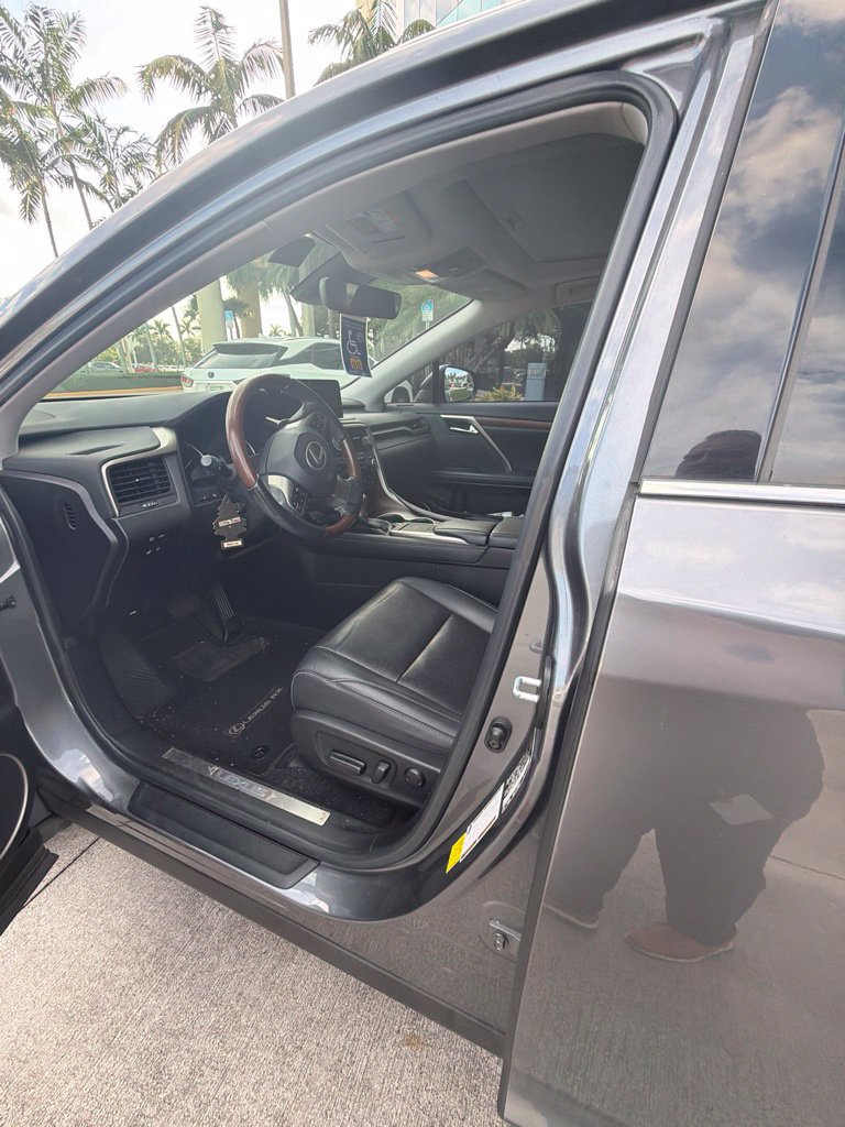 Used 2021 Lexus RX 350L FWD w/ Premium Package image 3