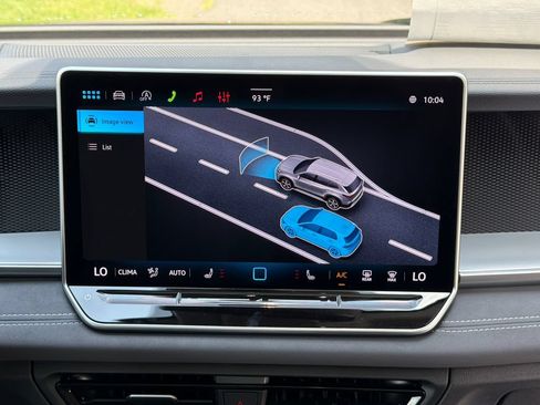 New 2026 Volkswagen Tiguan SE AWD/4WD image 11