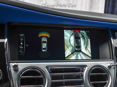 Used 2018 Rolls-Royce Wraith image 14