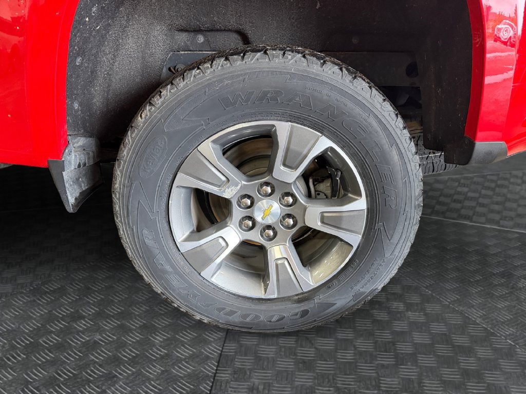 Used 2020 Chevrolet Colorado Z71 AWD/4WD image 16