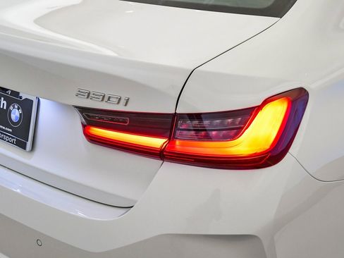 New 2026 BMW 330i xDrive Sedan w/ Convenience Package image 11