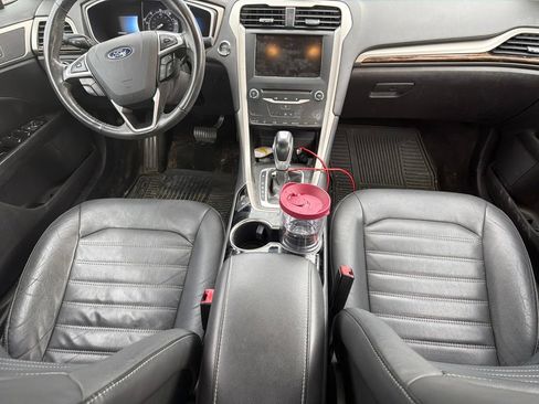 Used 2014 Ford Fusion SE w/ Equipment Group 502A FWD image 7