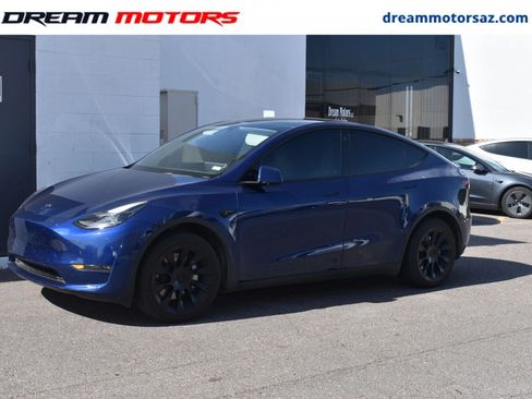 Used 2023 Tesla Model Y Long Range AWD/4WD image 1