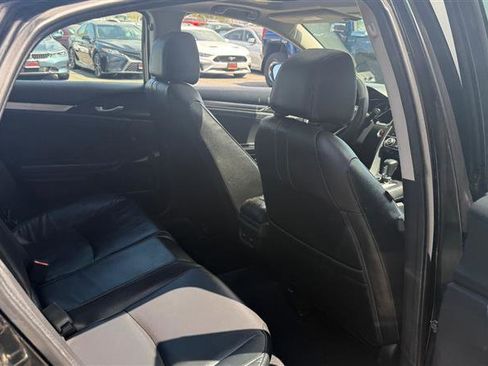 Used 2016 Honda Civic Touring image 14