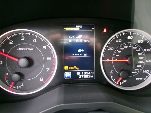 Used 2020 Subaru Ascent Premium w/ Convenience Package image 19