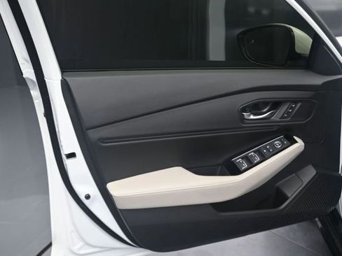 Used 2024 Honda Accord Touring image 14