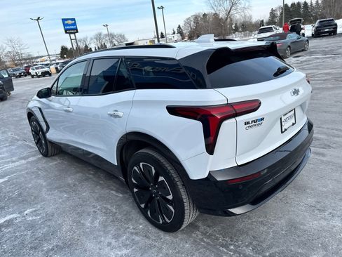 Used 2024 Chevrolet Blazer EV RS image 9