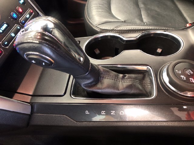 Certified 2019 Ford Explorer Limited w/ Ford Safe & Smart Package AWD/4WD image 19