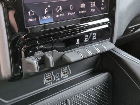 Used 2026 RAM 1500 Laramie w/ Sport Appearance Package AWD/4WD image 41