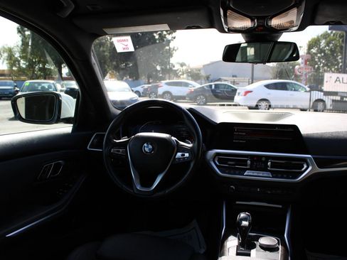 Used 2020 BMW 330i Sedan w/ Convenience Package image 24