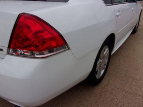 Used 2016 Chevrolet Impala LT FWD image 7