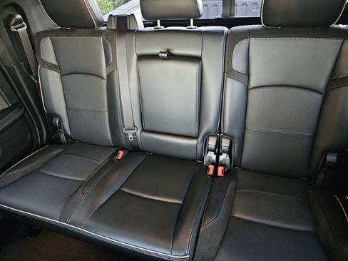 Used 2024 RAM 2500 Laramie w/ Night Edition image 19