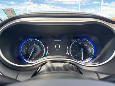 New 2026 Chrysler Voyager LX image 15