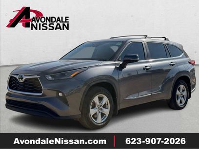 Used 2023 Toyota Highlander LE