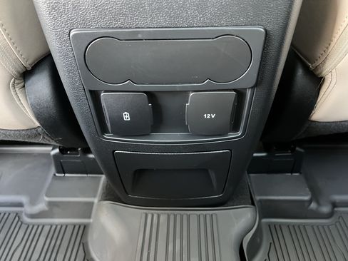 Used 2023 Ford Explorer XLT w/ Equipment Group 202A AWD/4WD image 50
