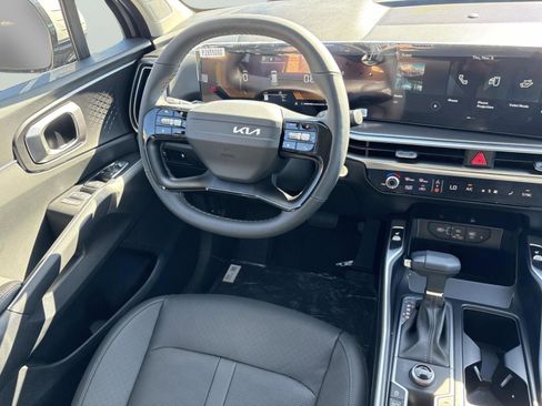 New 2026 Kia Sorento S w/ S Panoramic Sunroof Package image 9