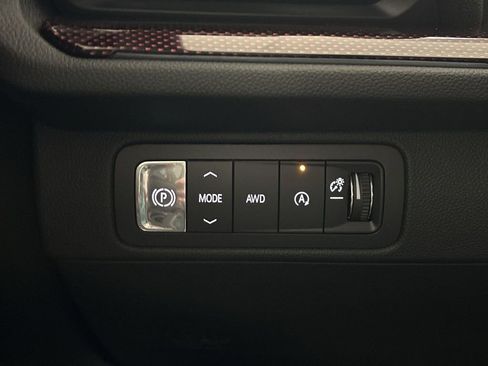 New 2026 Chevrolet Traverse Z71 w/ Driver Confidence Package AWD/4WD image 60