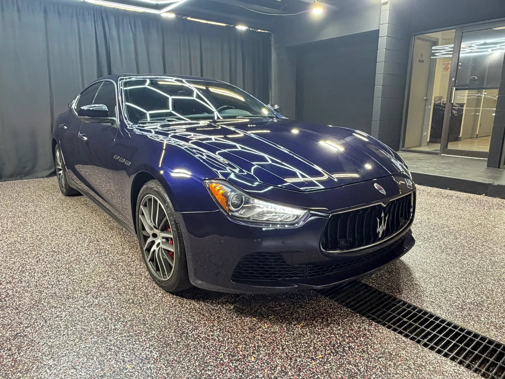 Used 2017 Maserati Ghibli S Q4 AWD/4WD image 12