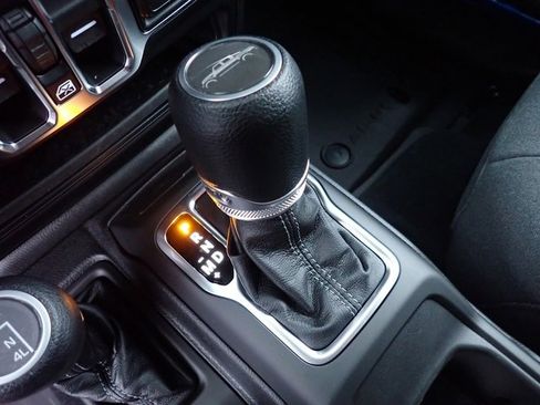 New 2026 Jeep Gladiator Sport image 19