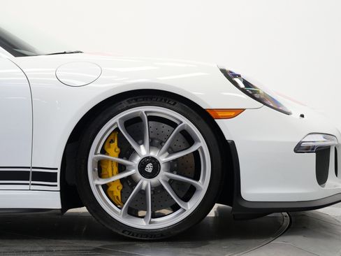 Used 2016 Porsche 911 R RWD image 55