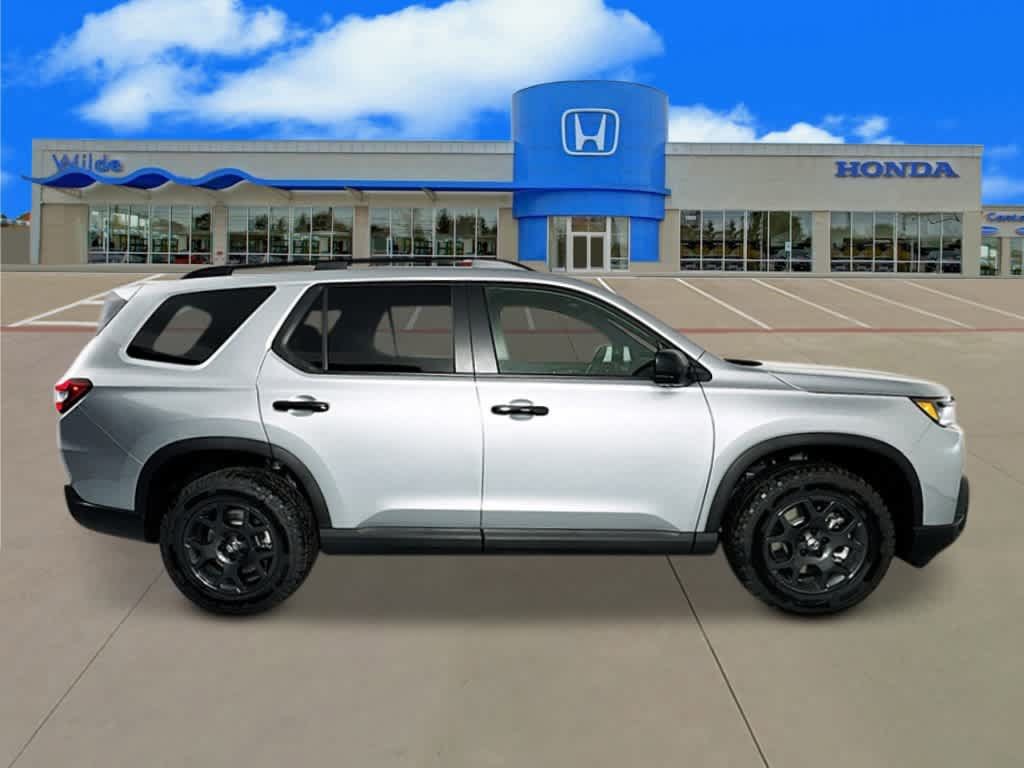 New 2026 Honda Pilot TrailSport image 6