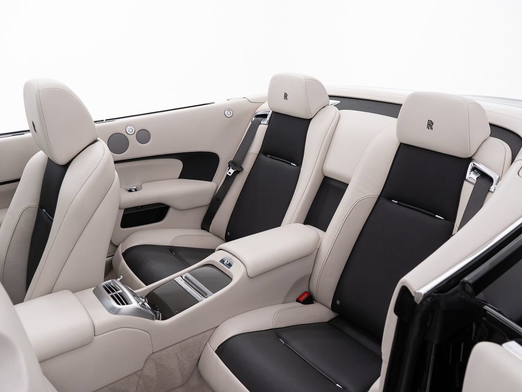 Certified 2018 Rolls-Royce Dawn RWD image 30