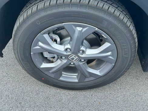 New 2026 Honda HR-V LX image 8