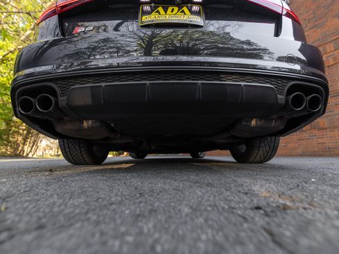 Used 2017 Audi S6 Premium Plus w/ S6 Sport Package image 17