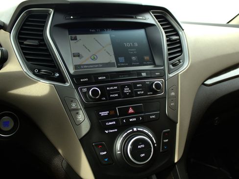 Used 2017 Hyundai Santa Fe Sport w/ 2.0T Ultimate Tech Package 05 image 25