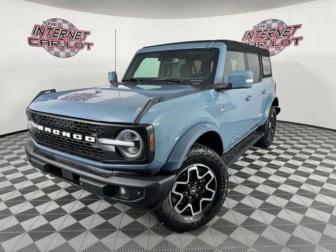 Used 2023 Ford Bronco Outer Banks image 1