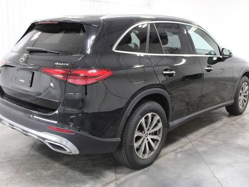 Used 2024 Mercedes-Benz GLC 300 4MATIC image 12