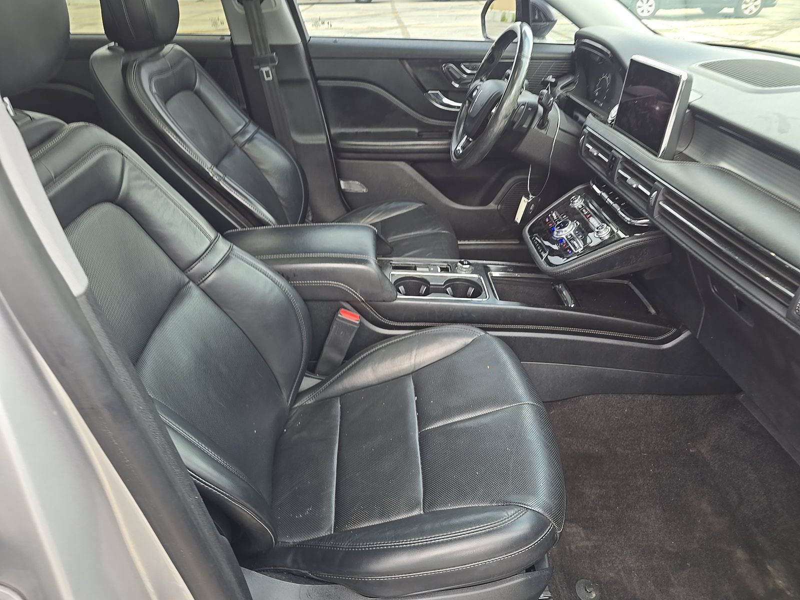 Used 2020 Lincoln Corsair AWD w/ Premium Package image 12