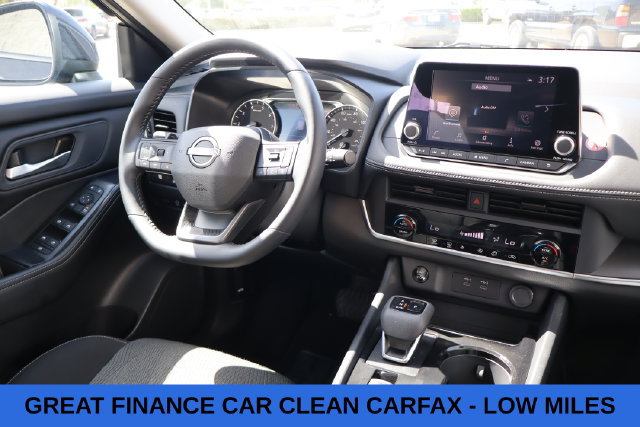 Used 2026 Nissan Rogue SV FWD image 9