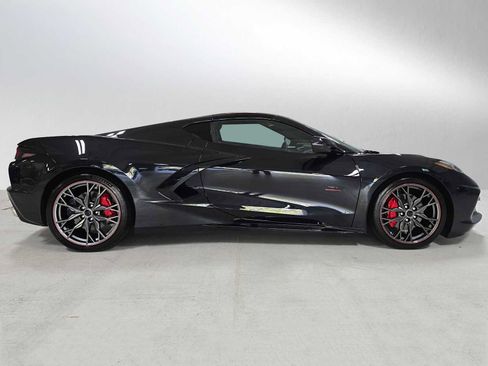 Used 2023 Chevrolet Corvette Stingray Premium Cpe image 2