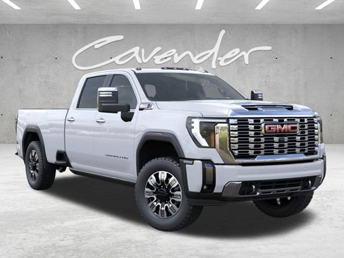 New 2026 GMC Sierra 3500 Denali w/ Denali Reserve Package AWD/4WD image 7
