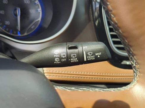 Used 2017 Chrysler Pacifica Limited w/ Advanced Safetytec Group FWD image 21