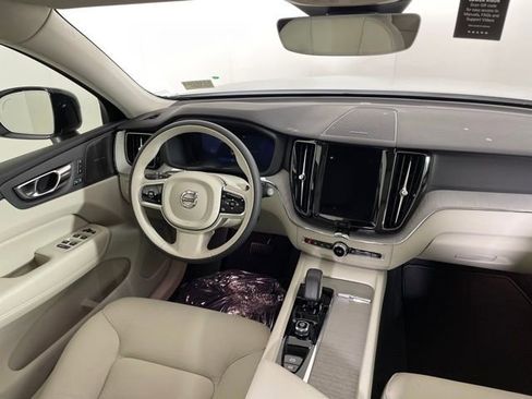 Certified 2024 Volvo XC60 T8 Plus w/ Protection Package Premier image 37