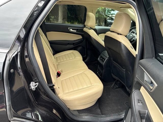 Used 2022 Ford Edge SEL w/ Convenience Package AWD/4WD image 9