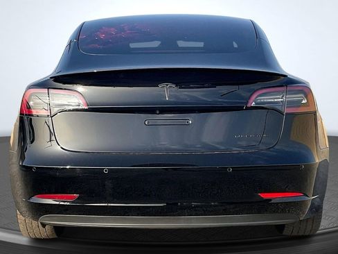 Used 2022 Tesla Model 3 Long Range AWD/4WD image 4