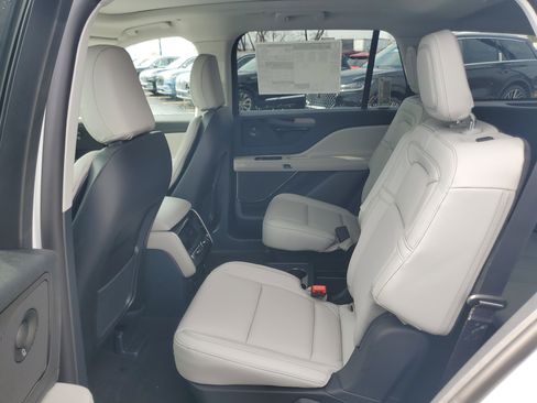 New 2026 Lincoln Aviator Reserve image 23