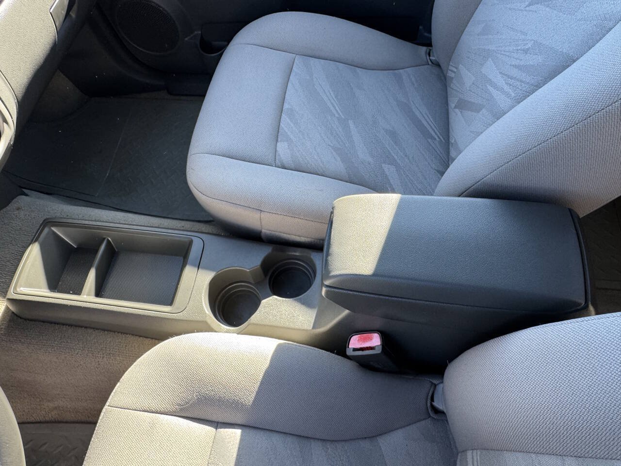Used 2005 Chevrolet Colorado LS RWD image 21