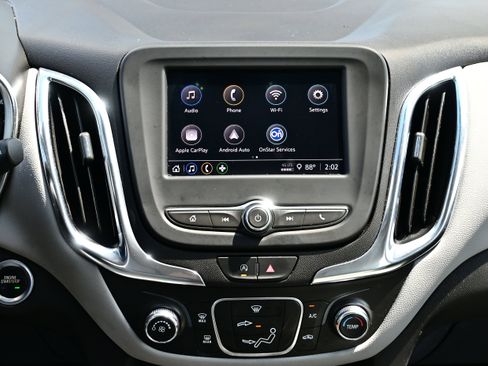 Used 2024 Chevrolet Equinox LS image 17