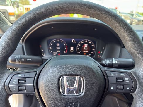 Certified 2025 Honda Accord SE image 21